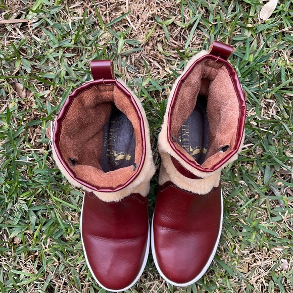 F-Troupe Pull-on 👟 Chestnut Sneaker/Bootie 👢 w/ White Sole & Faux Shearling - Picture 6 of 13